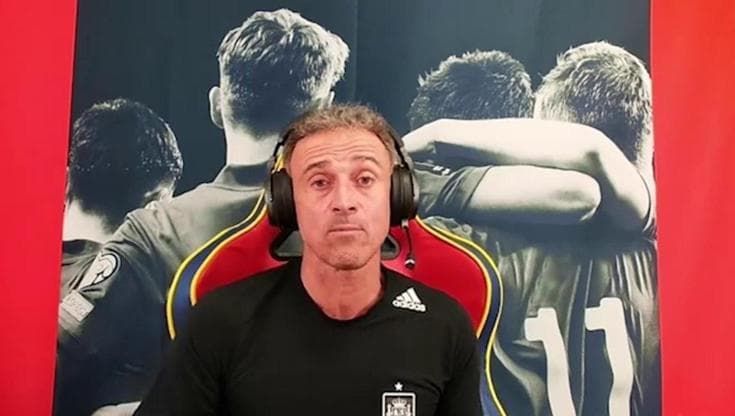 "Sesso prima dei match? Normale, basta non fare orge". Luis Enrique, il ct spagnolo, è scatenato