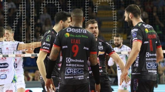 Volley, Superlega: Civitanova in finale, Modena trascina Perugia alla 'bella'