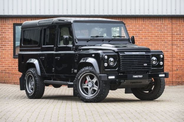 Land Rover Defender