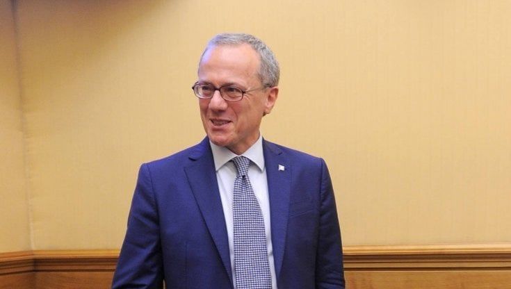 Brunetta contro lo smart working, fuoco amico da Forza Italia. Vito: "Ho firmato per chiedere le sue dimissioni da ministro"