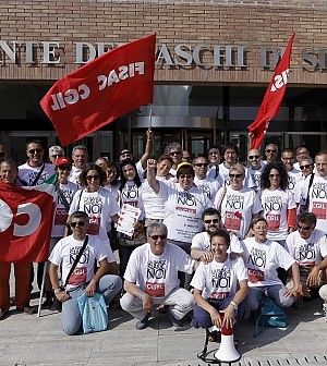 Mps a giugno perde 353 milioni, accordo per 1300 uscite volontarie