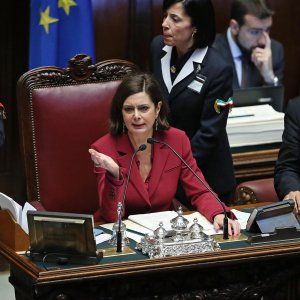 Precari dei Comuni in dissesto: alla Camera passa la proroga dei contratti 