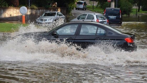 Neve, pioggia e frane al Nord, nubifragio su Roma: col maltempo un primo sollievo alla siccità