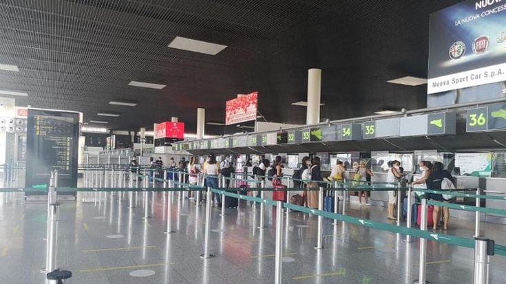 Spese nascoste in viaggio: dai bagagli extra al cambio svantaggioso, ecco come evitarli