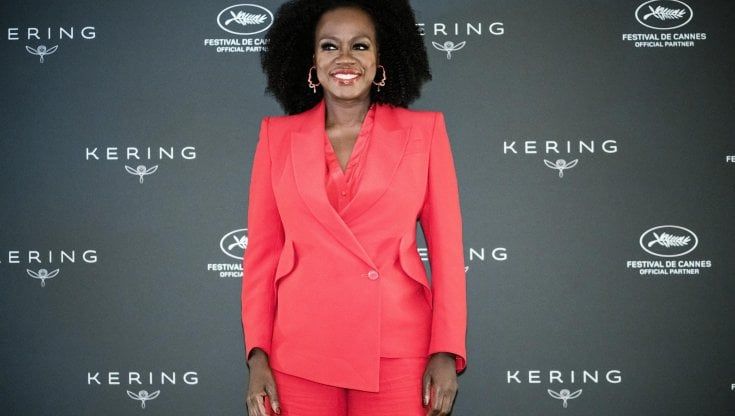Viola Davis premiata a Cannes: "L'Oscar? Parliamoci chiaro: avessi avuto occhi blu e capelli biondi sarebbe diverso"