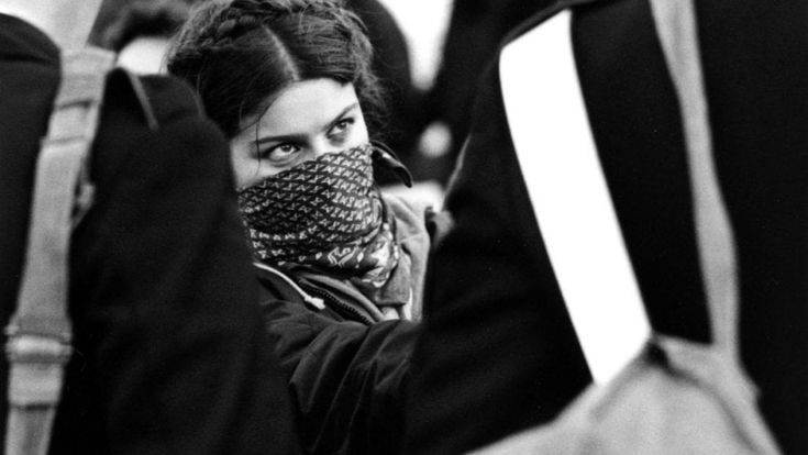 E' morta Simonetta Frau. Lo sguardo delle ragazze del '77 nella foto simbolo del movimento studentesco