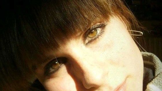 Incidenti stradali, 25enne travolta e uccisa in Brianza: l'investitore positivo all'alcol test