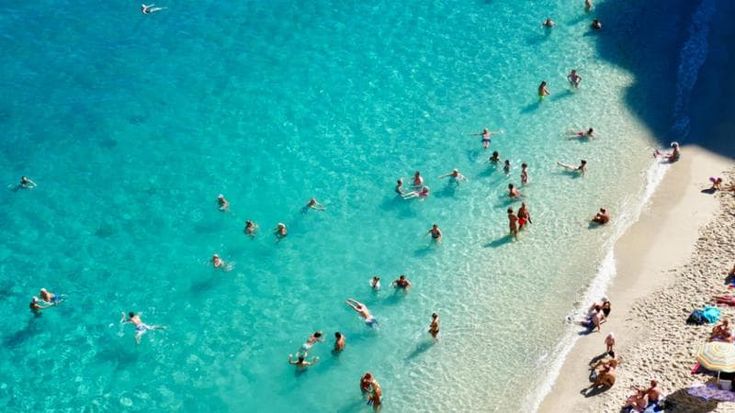 Estate 2024: shopping all’insegna di mare e campeggio