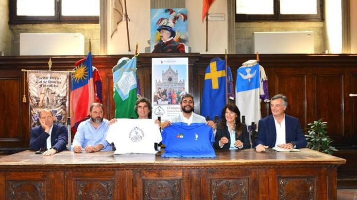 Il Polo debutta sul campo del Calcio Storico: piazza Santa Croce ospita Italia-Francia