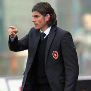 Lopez ha firmato, &egrave; il nuovo allenatore del Bologna: "Voglio riportarvi in A"