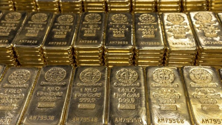 Il dollaro batte l'oro: la mappa aggiornata dei beni rifugio nella tempesta dei mercati