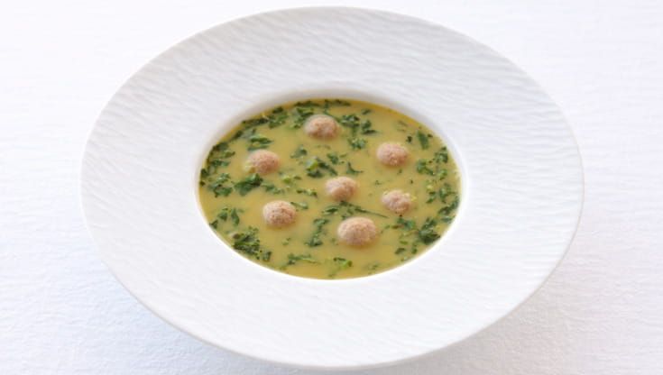 La ricetta perfetta: il brodo benedetto di Gennaro Esposito