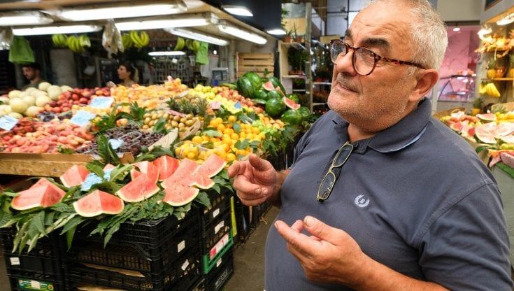 Genova, viaggio al Mercato Orientale, il lamento degli operatori: “Non si vende più niente”
