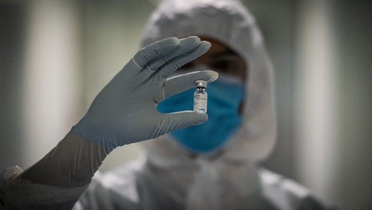 Covid, Donini: "Fondamentale proseguire la campagna vaccinale a pieno ritmo"