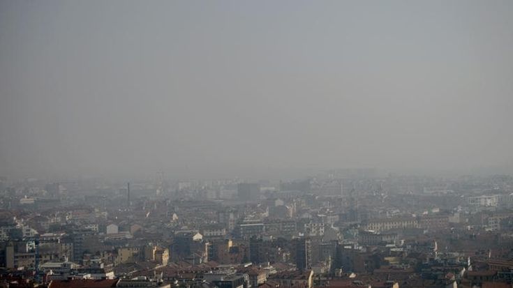 Smog a Milano, nel 2025 già 27 giorni di aria inquinata. I dati peggiori in viale Marche