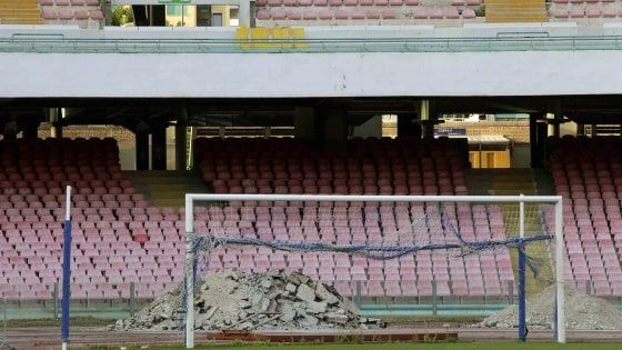 Lavori allo stadio San Paolo, il Napoli: "Ritardi, iscritti a Palermo"