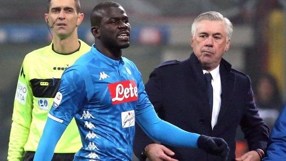 Cori razzisti, squadre fuori dal campo al secondo richiamo