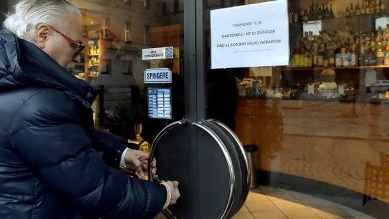 Coronavirus, in vendita buoni per bar e ristoranti chiusi: "Pagate ora, consumate quando tutto sarà finito"