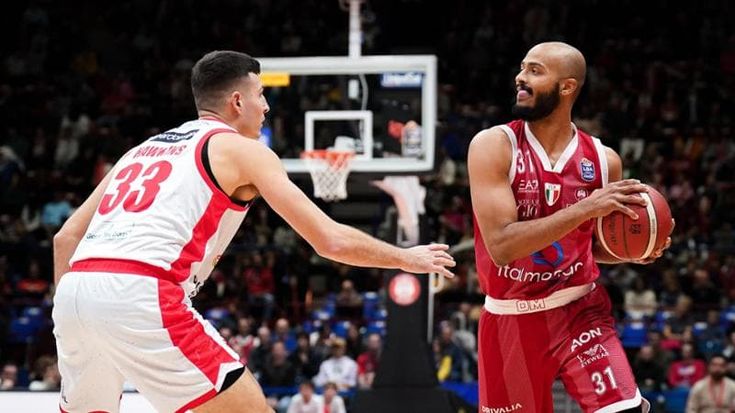Basket: la Virtus Bologna cade a Brindisi, Brescia, Venezia e Napoli l'agganciano in vetta. Milano crolla in casa con Pistoia