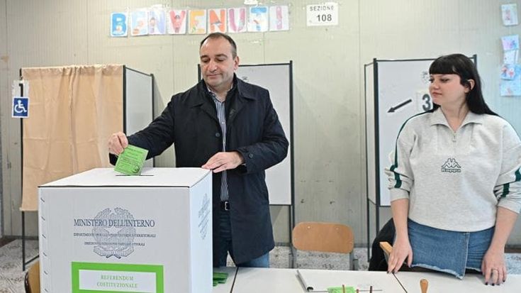 Al referendum ha già votato quasi un piemontese su due: l’affluenza delle 23 è al 48,94%