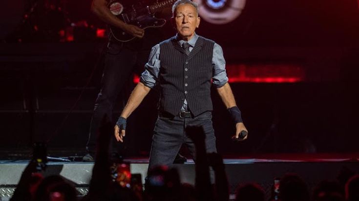 Springsteen, una preghiera per Trump: “Nei nostri Stati Uniti non c’è spazio per la violenza”