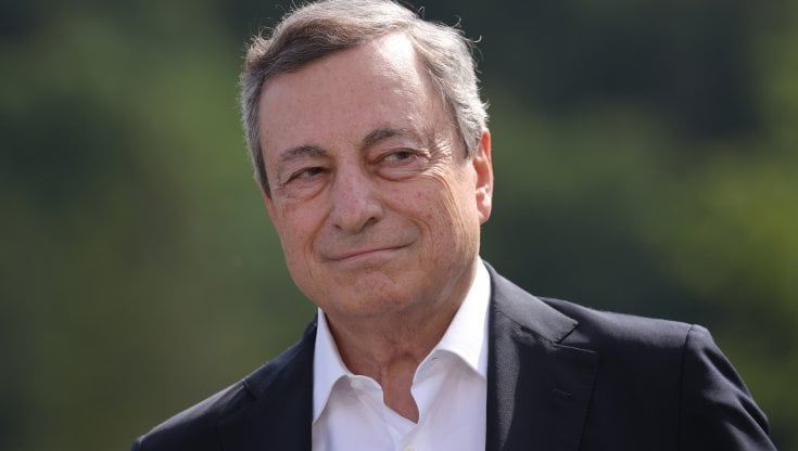 Crisi governo, le notizie del 18 luglio. Accordo Casellati-Fico: "Fiducia prima in Senato". Conte: "Ora la decisione spetta a Draghi". Berlusconi: "O un bis senza i 5Stelle o voto"
