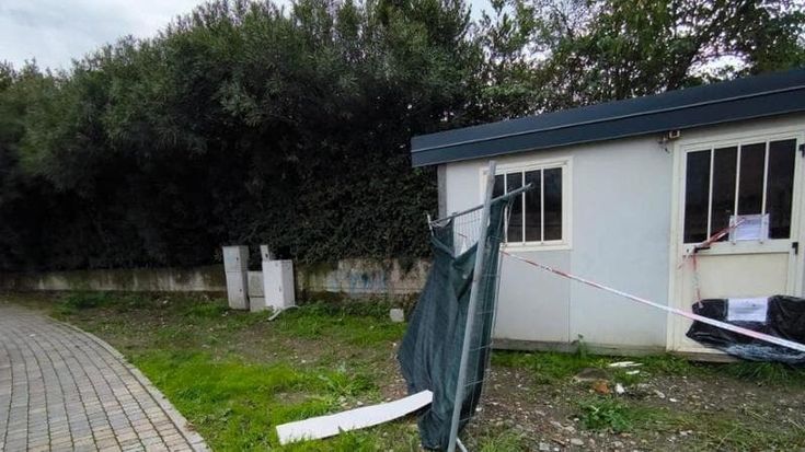 Sarzana, ancora un mistero la morte del giovane trovato senza vita in un cantiere