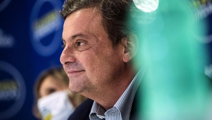 Comunali Napoli, Calenda: "Dopo disastro De Magistris, sostengo Bassolino"