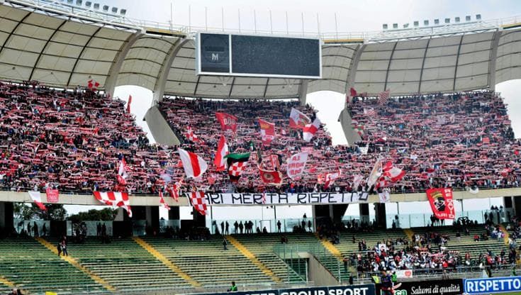 Bari, a rischio anche gestione dello stadio. Il sindaco: “De Laurentiis chiariscano su concessione”