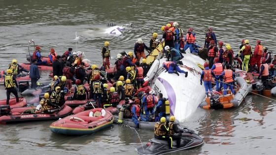 Volo precipitato a Taiwan, il pilota spense il motore