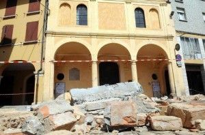 Quei teatri flagellati dal sisma<br />"Non vogliamo uscire di scena"