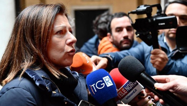 Paola De Micheli si candida alla guida del Pd per il dopo-Letta: "Punterò sui militanti spesso umiliati"