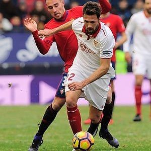 Siviglia, poker per restare in scia del Real. Barça poker. Prandelli: "Valencia mi ha umiliato"