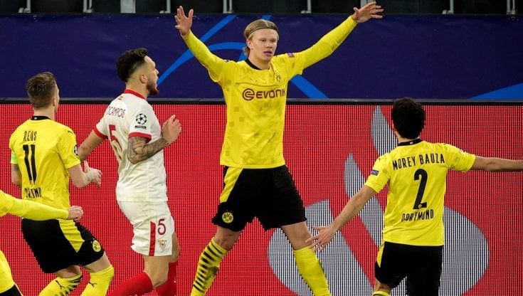 Champions, Borussia Dortmund-Siviglia 2-2: Haaland porta i tedeschi ai quarti