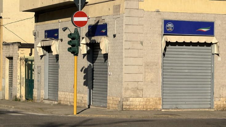 “Ambiente gay friendly”: recensioni sfottò, su Google Maps la sede di Vannacci diventa un kebabbaro