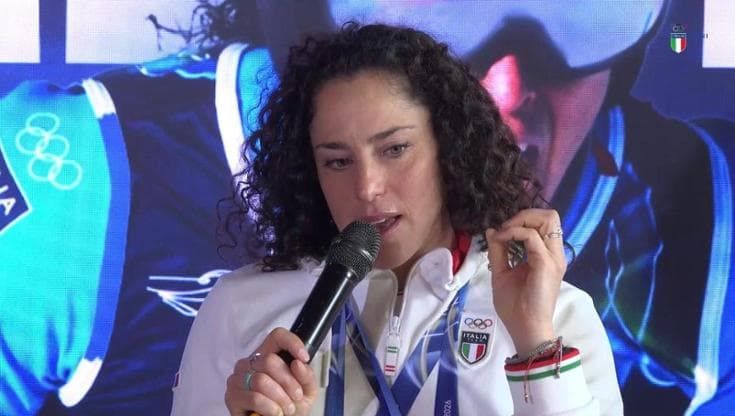 La confessione di Brignone: "Basta farmaci, sono estenuata. Sogno un viaggio libera"