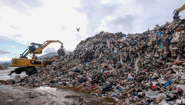 Bluff termovalorizzatori, a due mesi dall'annuncio non c'è neanche il bando
