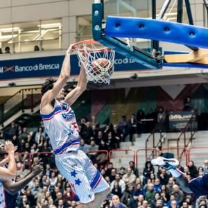 Basket, la novit&agrave; su Sky: la voce dell'arbitro in diretta tv