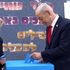 Israele, Netanyahu vota con la moglie: 