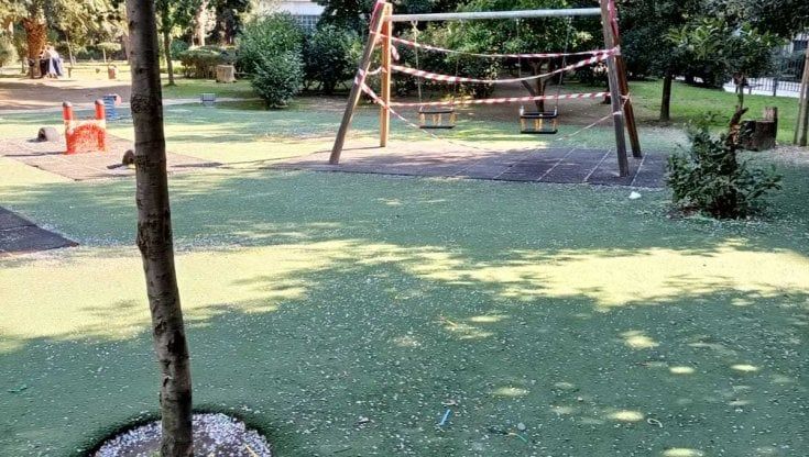 Vomero, giardinetti di via Ruoppolo: recintata l'area giochi