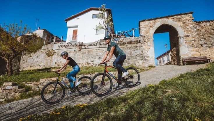 Enoturismo, con la bici... c'è più gusto