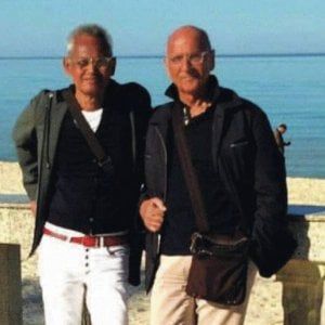 "Mi resta poco tempo, aiutatemi a lasciare tutto all'uomo che amo da quasi 40 anni"