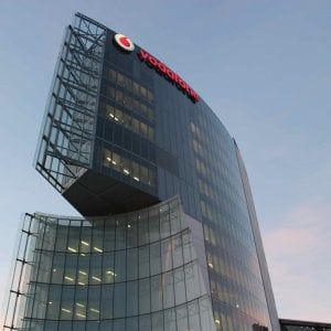 Vodafone, giga illimitati per un mese agli studenti: "Così favoriamo le lezioni a distanza"