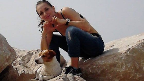 Foggia, 28enne insegue il cane che le era sfuggito e viene travolta dal treno