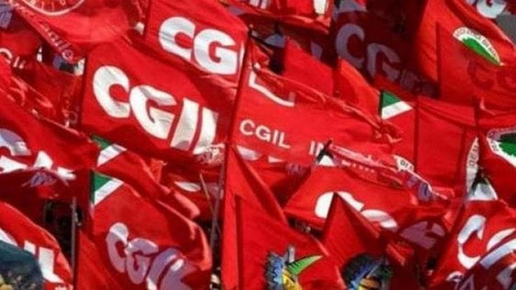 Licenziata a 55 anni dopo un tumore, la protesta della Cgil: “Nuovi assunti nello stesso reparto”