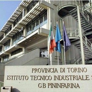 La prof di religione: "L'omosessualit&agrave; si cura". Gli allievi in rivolta