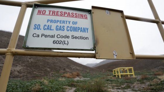 California, stato d'emergenza per fuga di gas: è disastro ecologico
