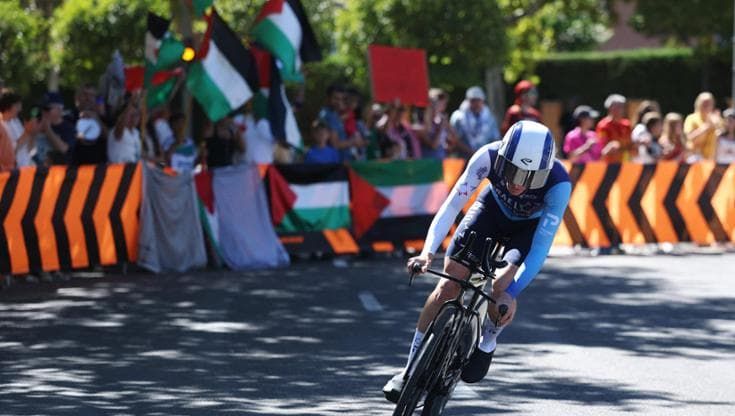 Giro d’Emilia, il Comune di Bologna chiede di escludere il team israeliano