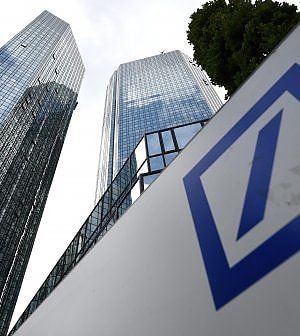 Deutsche Bank, il gigante nella polvere: i mercati processano scandali e conti