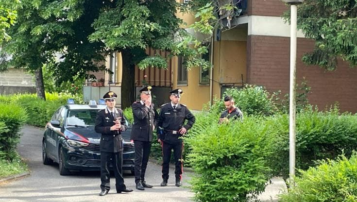 Piacenza, ha ucciso la moglie poi tentato il suicidio. “Ma non è femminicidio”